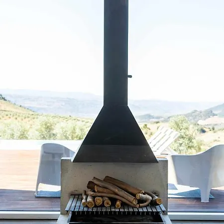 Acushla Golden House Douro *