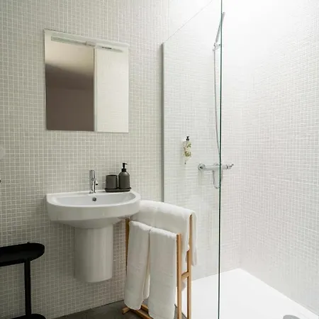 Acushla Golden House Douro Lodoes