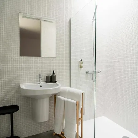 Acushla Golden House Douro Lodoes