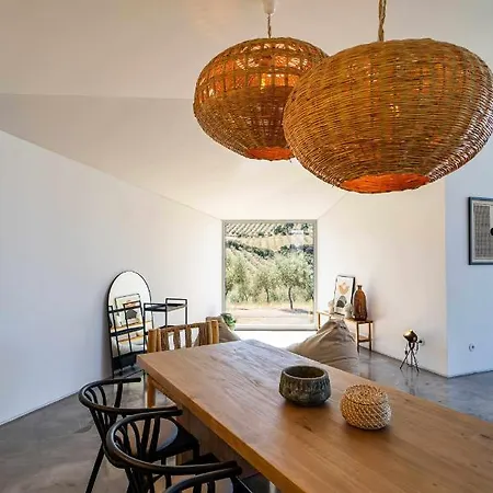 Acushla Golden House Douro Chalet Lodoes