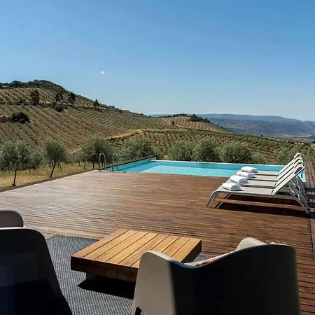 Acushla Golden House Douro Chalet