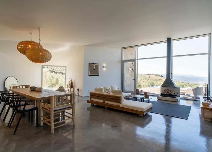 Acushla Golden House Douro Lodões