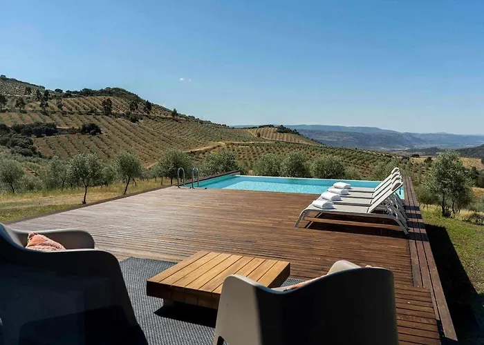 Acushla Golden House Douro Chalet